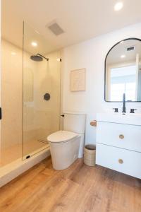 Cozy Beachside Stay with King Bed and Modern Comforts