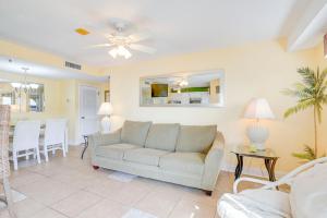 Pool and Ocean View Myrtle Beach Resort Condo!