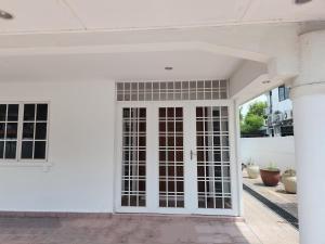 5 min to ipoh town pasir puteh 5br 22pax