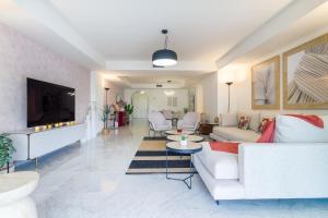 MARBELLA BANUS SUITES - Playas del Duque Luxury