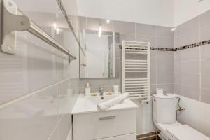 Parking privatif gratuit I Paris, Tram 9mim I RER C15min