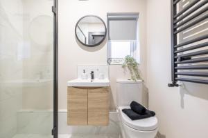 Queens Spacious 3 BDR & 2 BDR by Citygo Apartments