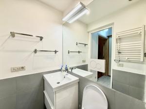 Two Bedrooms Spanish Steps Apartment