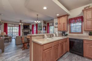 2BR Village At Indian Point 2004 near SDC - Free Tickets Daily up to $500