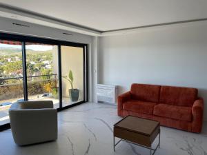 Apartment Sea View with AC and Wifi