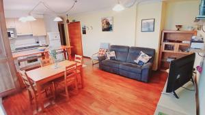 Acogedor bajo con terraza y vistas