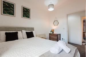 Free parking, late check out CoOp Live Etihad Stadium 3-bed house