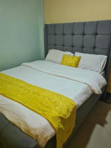 Very demure one bedroom with free parking