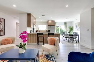 Spacious and Serene Miami Home Walk to Metrorail!