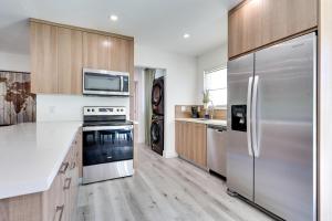 Spacious and Serene Miami Home Walk to Metrorail!