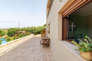 Great sea view apartment kokkini hani