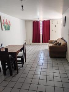 Casa de tres habitaciones por infonavit constituyentes - Ubytování bez kategorie ve městě Uruapan del Progreso