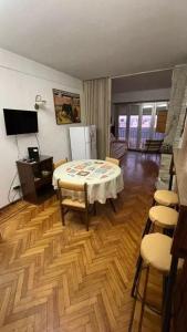 Departamento frente al Hotel Provincial