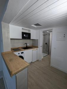 Apartment located near the beach