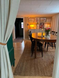 Stuga nära Ullared Mitt i Åkulla bokskogar