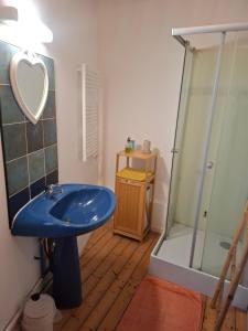 A deux pas de la plage et du port