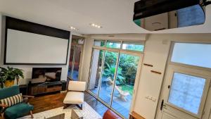 Beautiful apartment with private garden