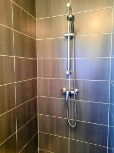 Maisons de vacances Les Merisiers - Maison moderne avec jardin : photos des chambres