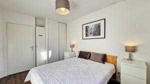 Résidence Les Pleiades - Appartement lumineux · Centre station · Balcon MAE-7393