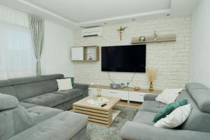 Apartment Mario - with pool