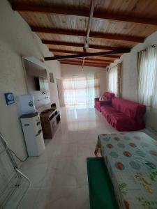 Casa com piscina, 3 quartos na praia da Pinheira