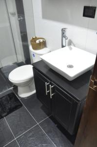 Apartamento entero cerca al Aeropuerto Internacional