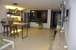 Apartamento entero cerca al Aeropuerto Internacional