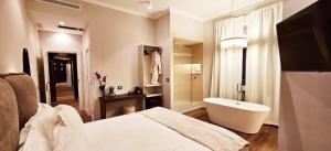STOA ROME Boutique Suites