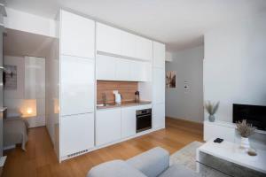 Luxury 1BDRM on the 28th floor