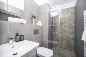 City Center Apartment - Modern & Elegant