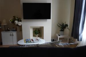 Excellency Stays , Gravesend Comfort Home , Free Parking , families , contractors