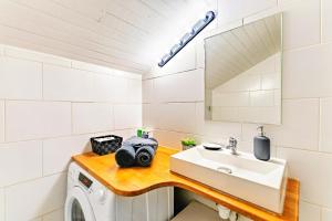 Charmant studio cosy climatisé et parking securisé à proximité du centre ville de lyon