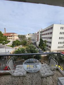 Central View Apartment