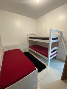 Casa em Praia de Leste a 900 metros do mar