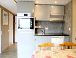 Résidence Palafour - Studio profitant dune vue sur la grande motte MAE-8154