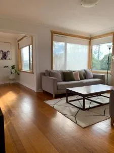 Red Robin Family Accommodation - White Hills