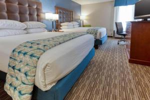 Heritage Inn & Suites St Louis Fenton, Trademark by Wyndham