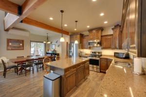 Expansive Group Lake House with Private Hot Tub!