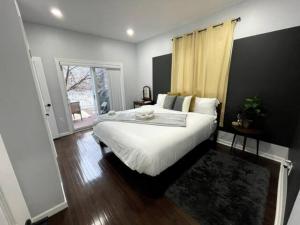 Big 4br Private Deck Sleeps 10 Ewr 15min NY 30min