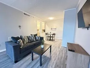 Inviting and Spacious Apartment in Houston Near Kemah Boardwalk and NASA Space Center - Nassau Bay