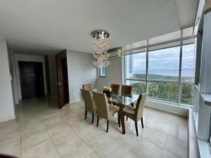 River Wood I Sunny 1 BDR in Costa del Este