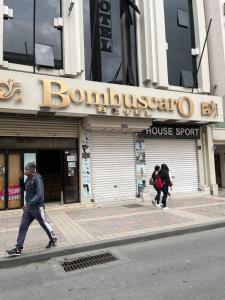 HOTEL BOMBUSCARo