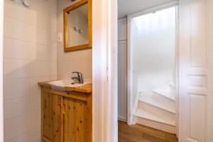 Résidence Le Cristal - Très beau 3 pièces en duplex dans le centre de Méribel proche des commerces et des pistes de ski MAE-4931