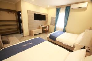 The Caye Hotel San Pedro