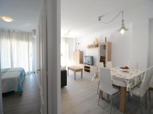 Apartment with 2 rooms and garden
