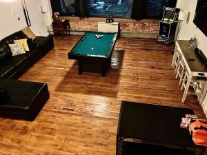 Downtown Riverview Loft
