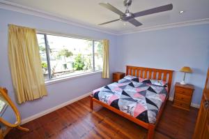 Billys on Main 44 Main Street