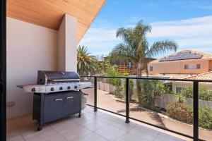 Swan River Apartment