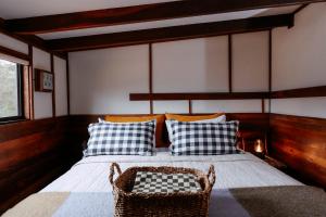 Cottage 4 - The Row