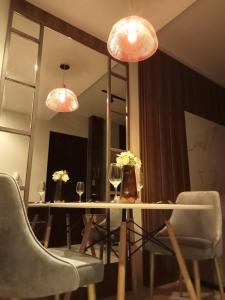 Sweet Escape 7P at One Regis